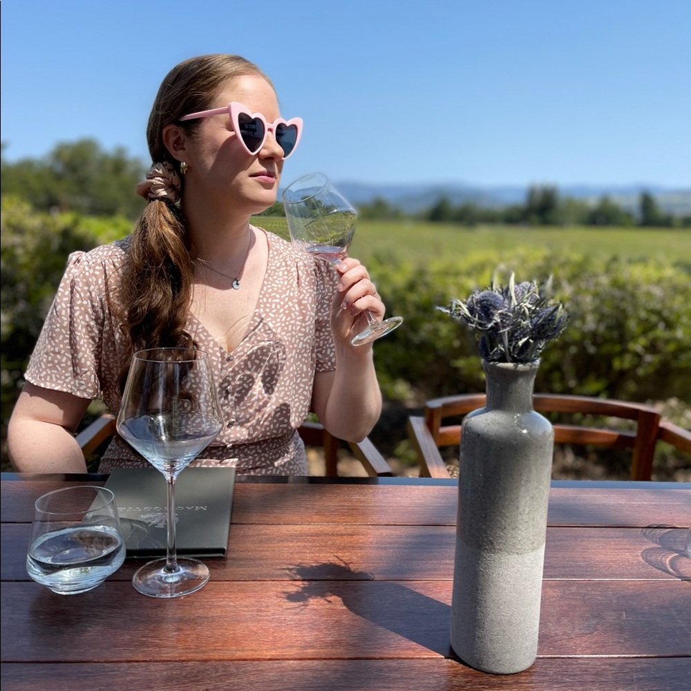 Meet your Posher, Alie